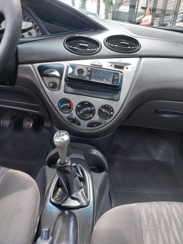 FORD Focus Sedan - Foto