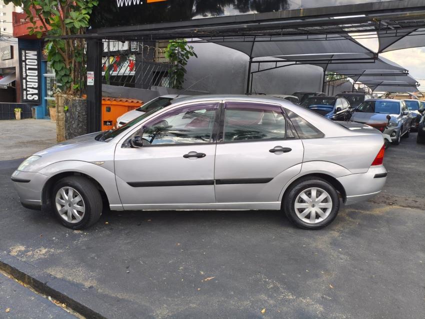 FORD Focus Sedan - Foto