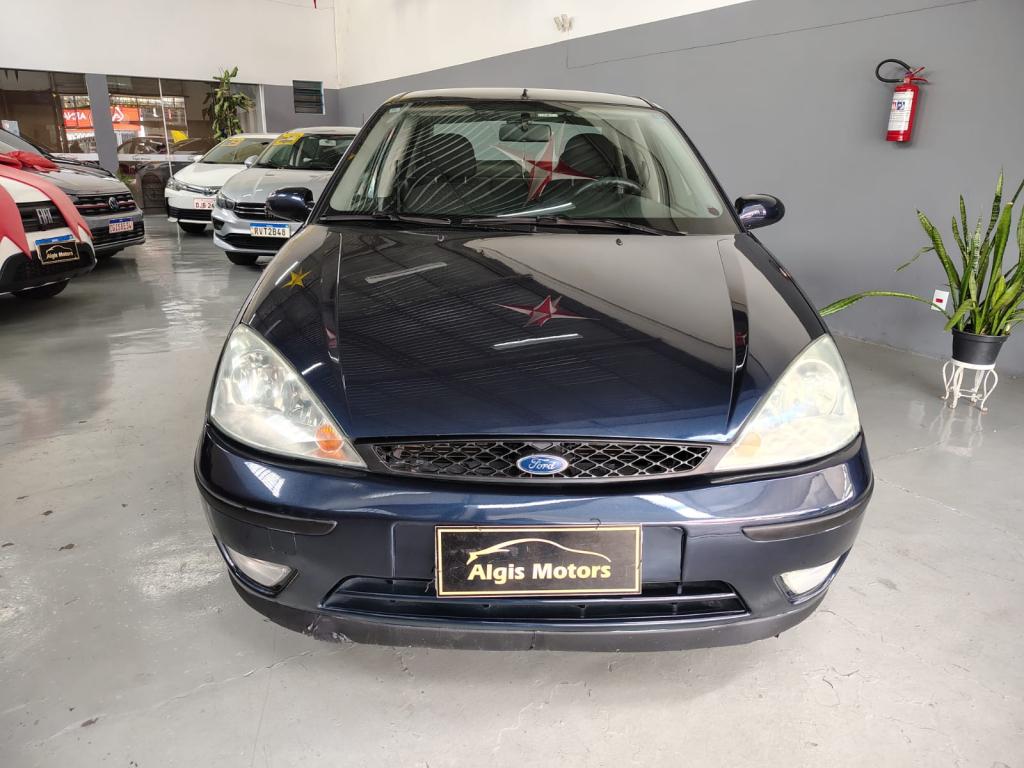 FORD Focus Sedan - Foto