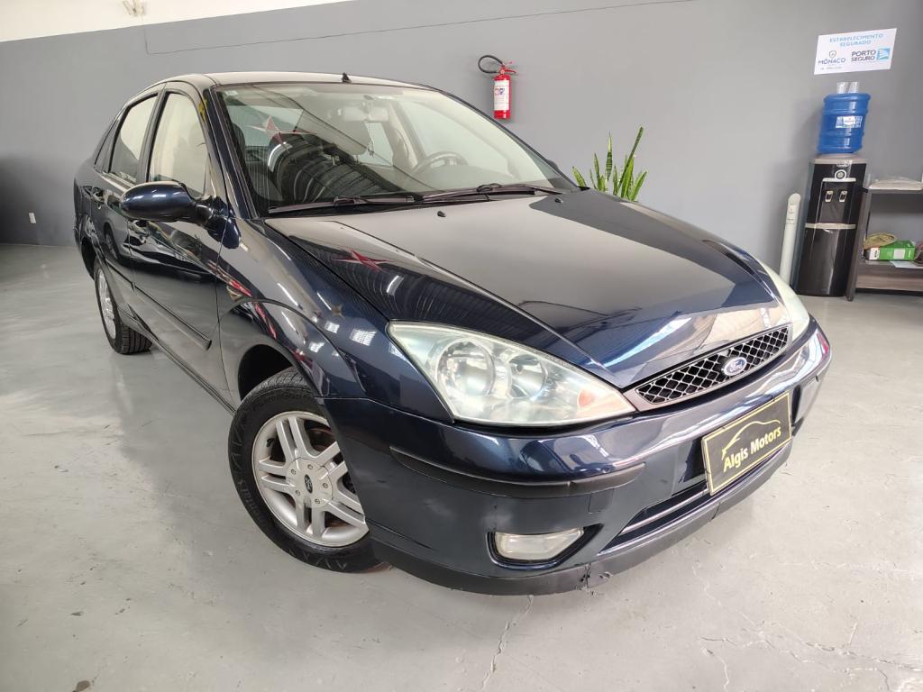 FORD Focus Sedan - Foto