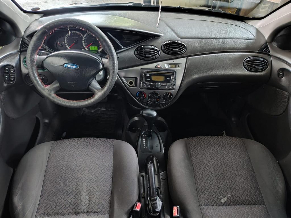 FORD Focus Sedan - Foto