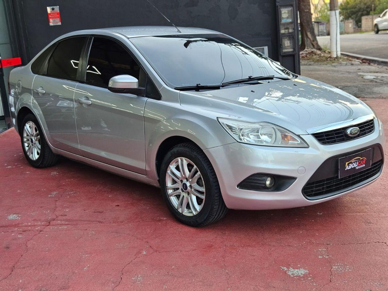 FORD Focus Sedan - Foto