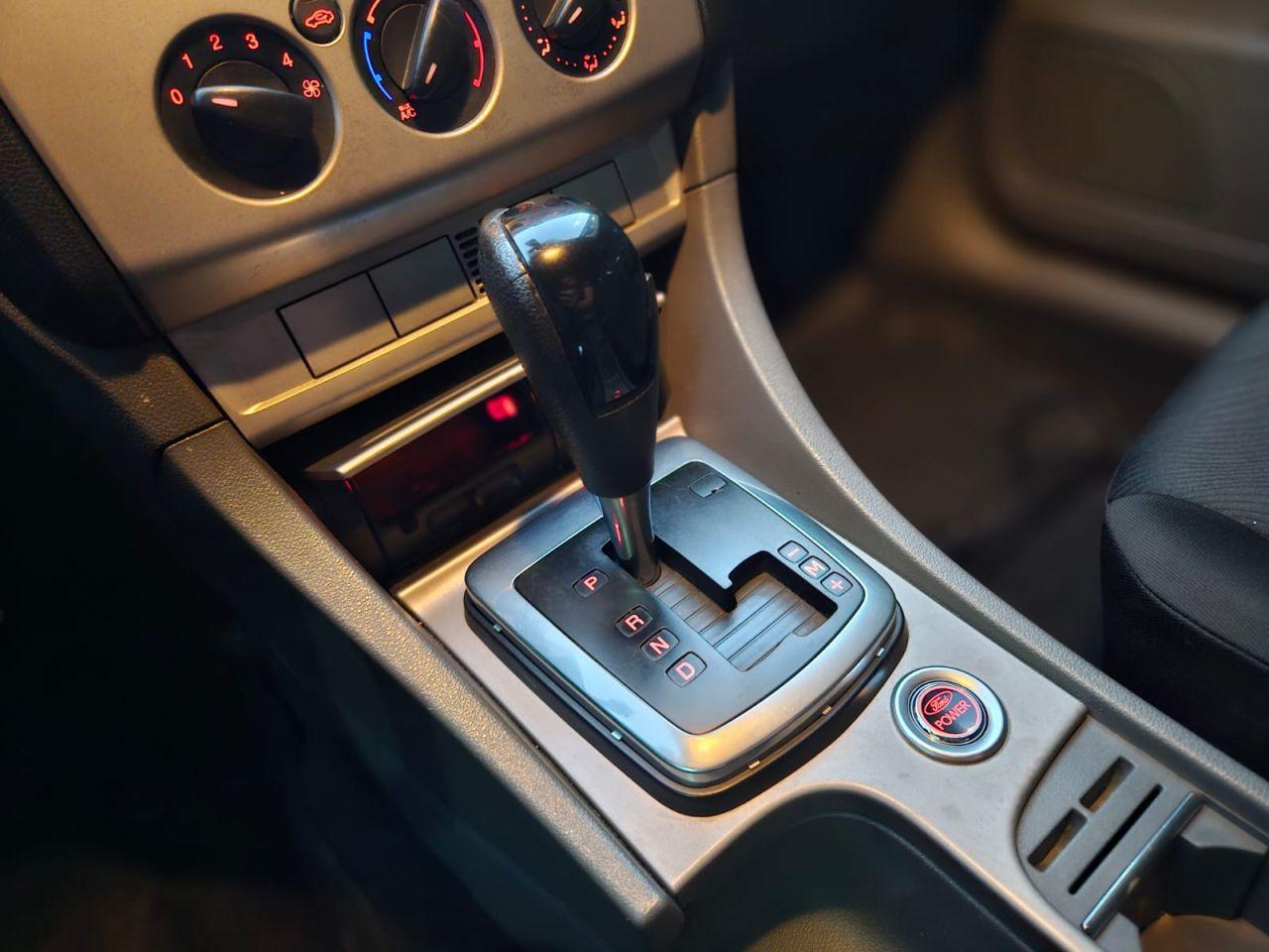 FORD Focus Sedan - Foto