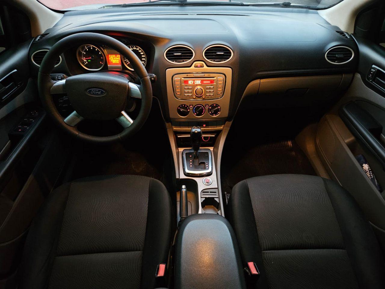 FORD Focus Sedan - Foto