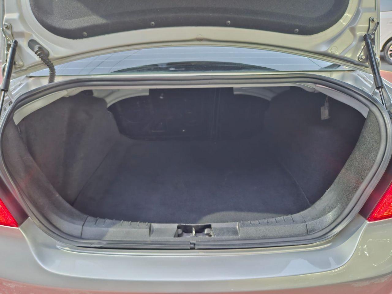 FORD Focus Sedan - Foto