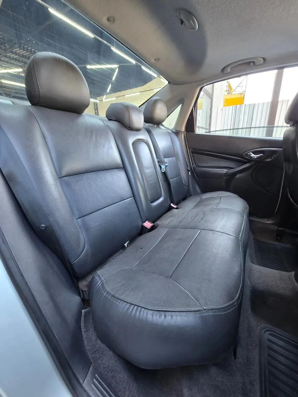 FORD Focus Sedan - Foto