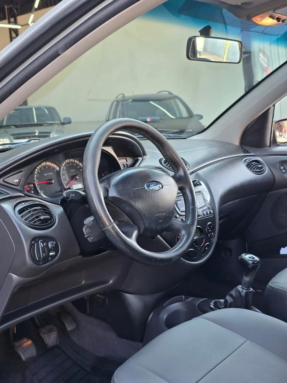 FORD Focus Sedan - Foto