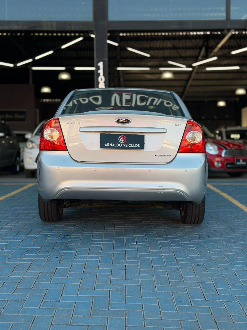 FORD Focus Sedan - Foto