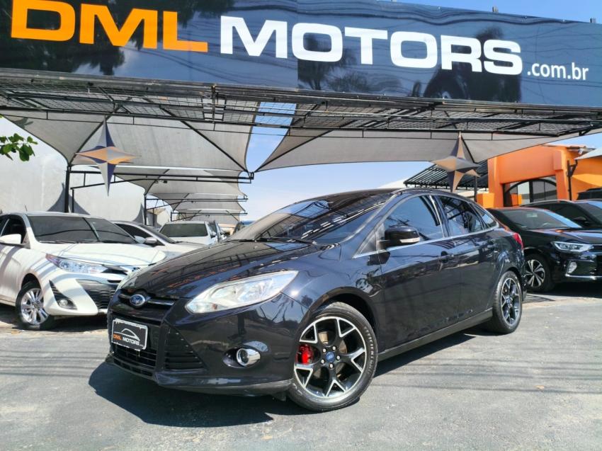 FORD Focus Sedan - Foto