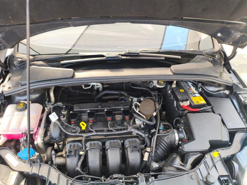 FORD Focus Sedan - Foto