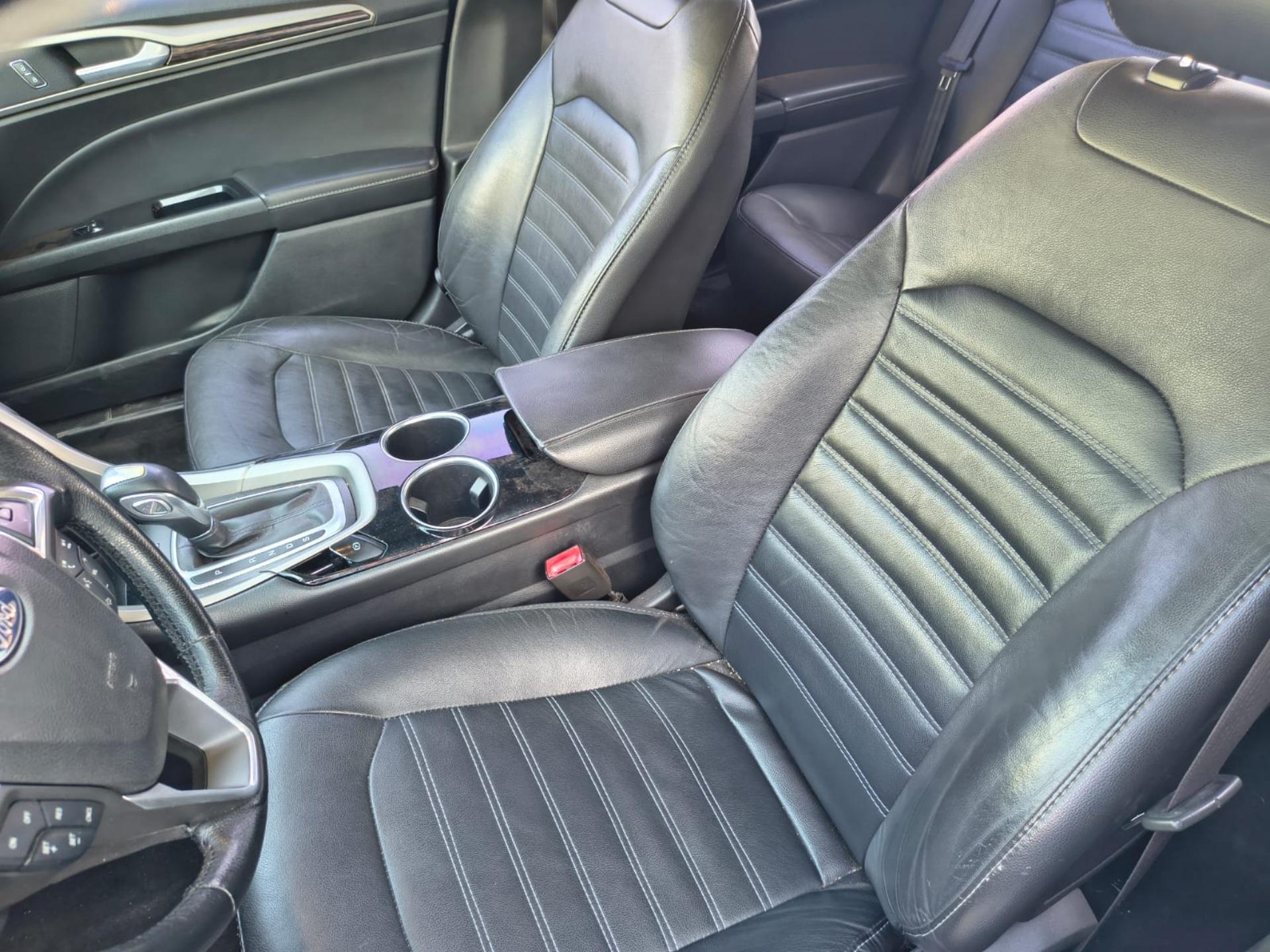 FORD Fusion - Foto