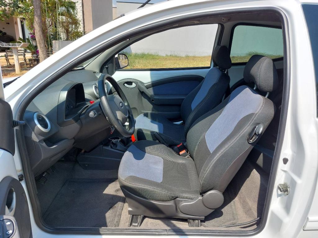 FORD Ka Hatch - Foto