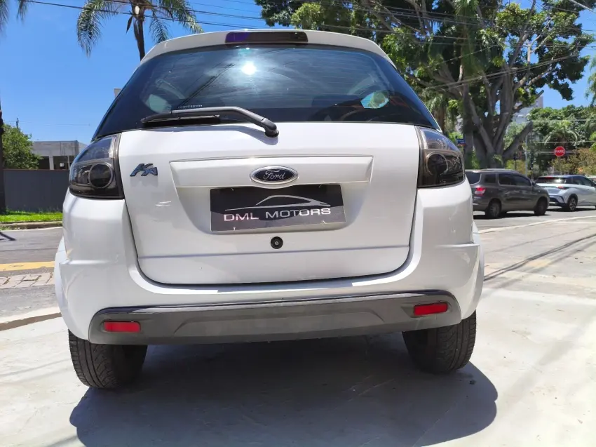 FORD Ka Hatch - Foto