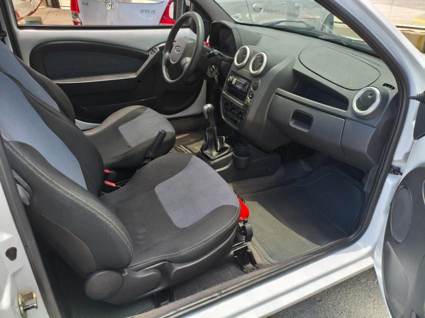 FORD Ka Hatch - Foto