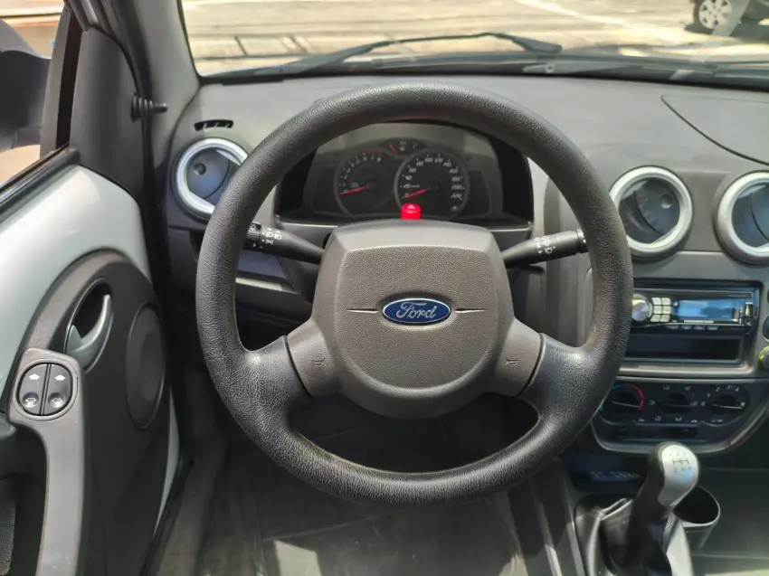 FORD Ka Hatch - Foto