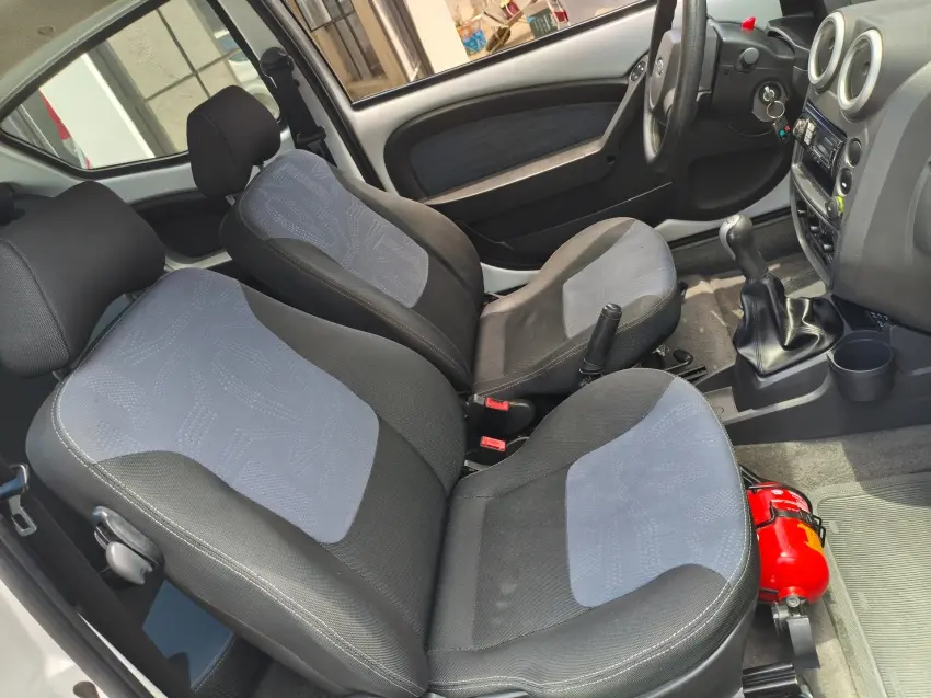 FORD Ka Hatch - Foto