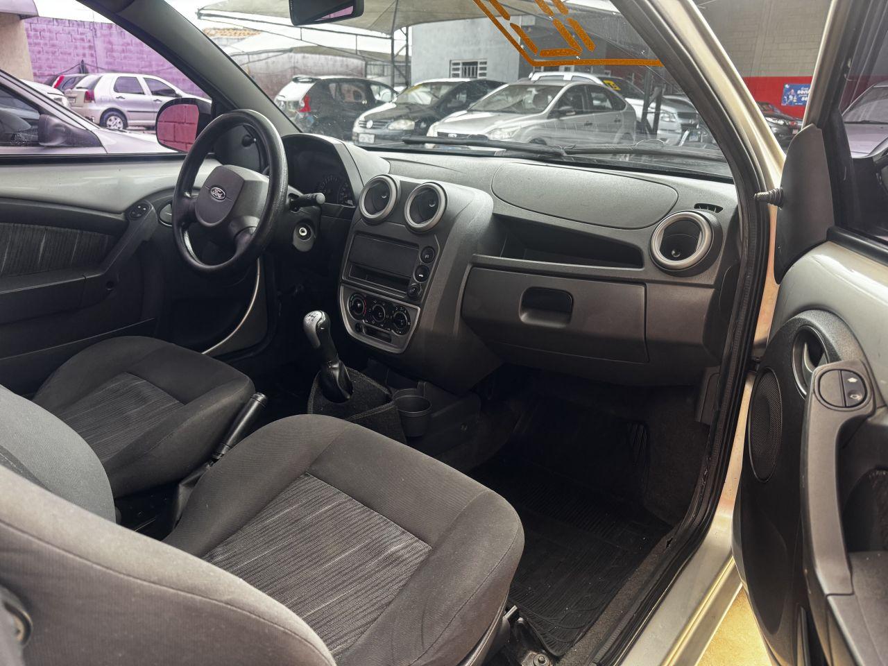 FORD Ka Hatch - Foto