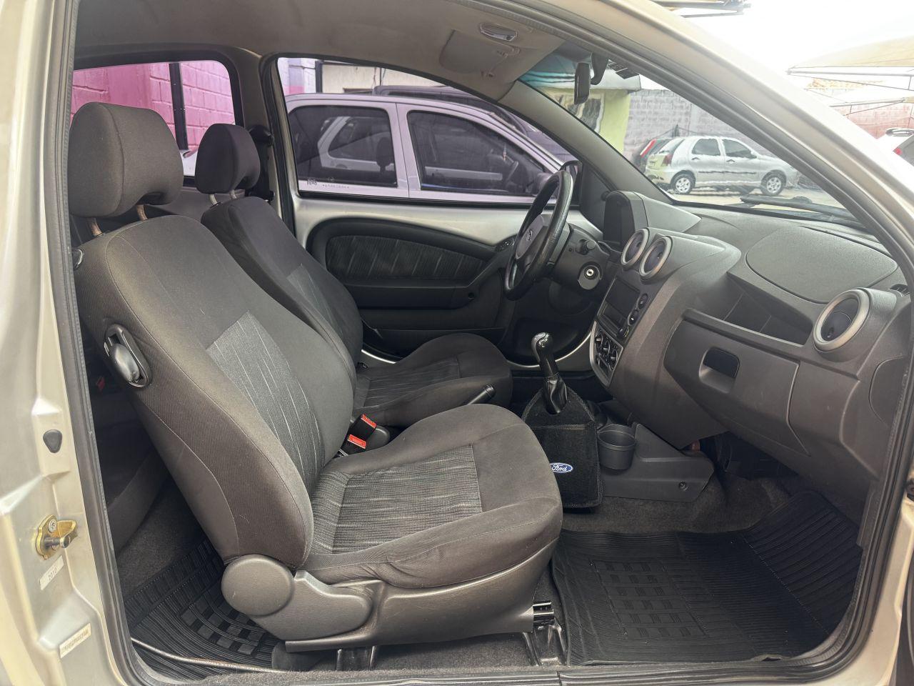 FORD Ka Hatch - Foto