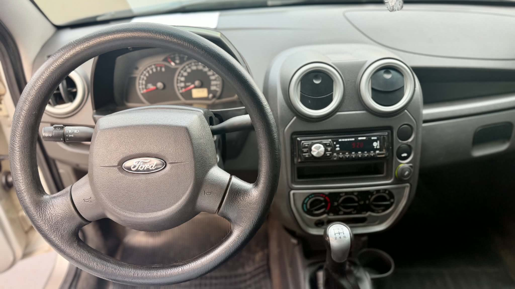 FORD Ka Hatch - Foto