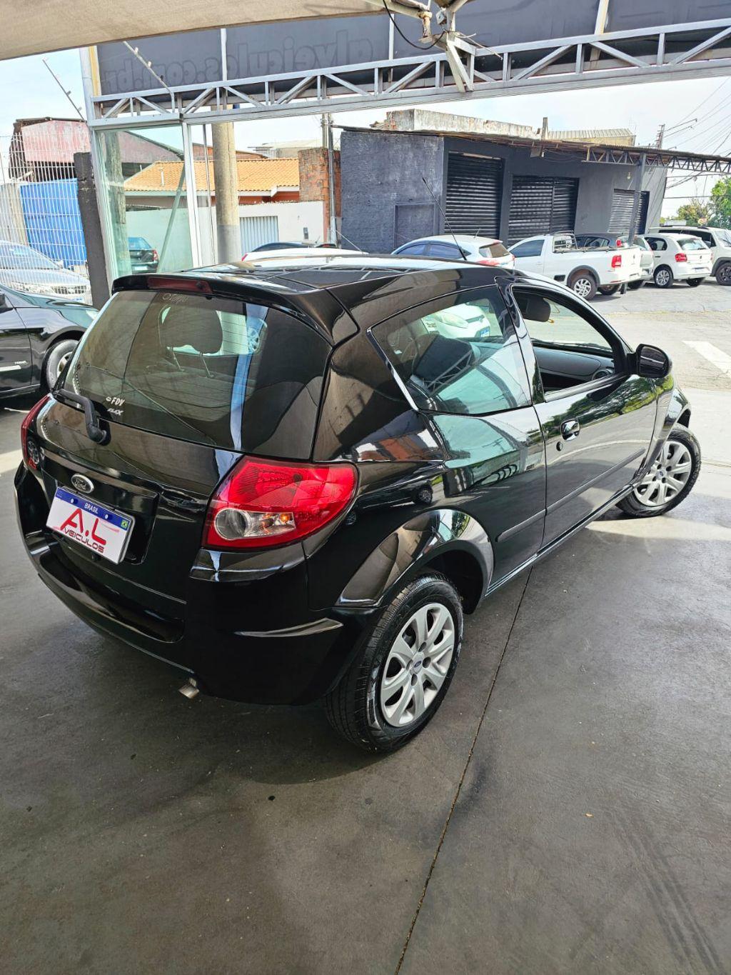 FORD Ka Hatch - Foto