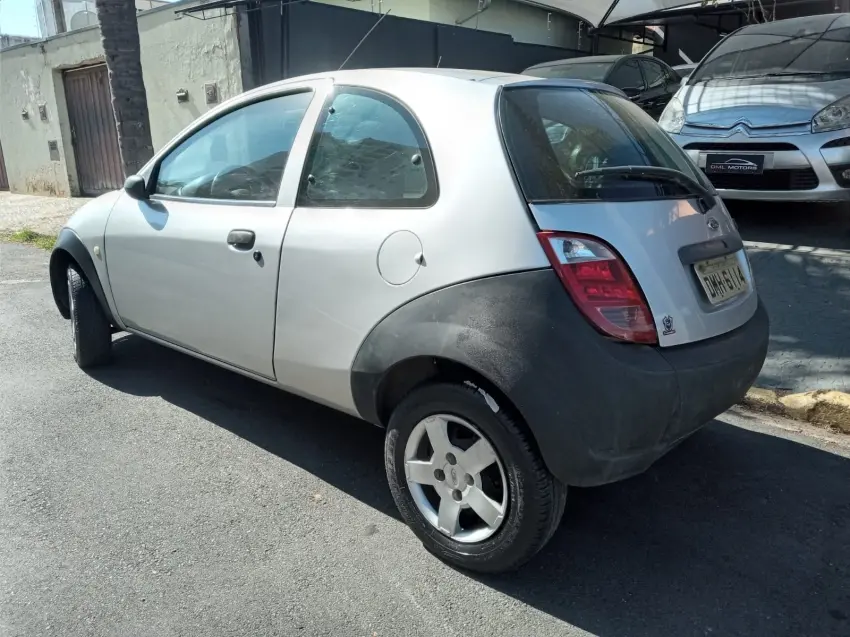 FORD Ka Hatch - Foto