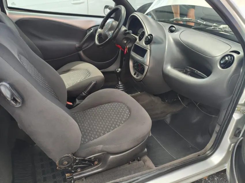 FORD Ka Hatch - Foto