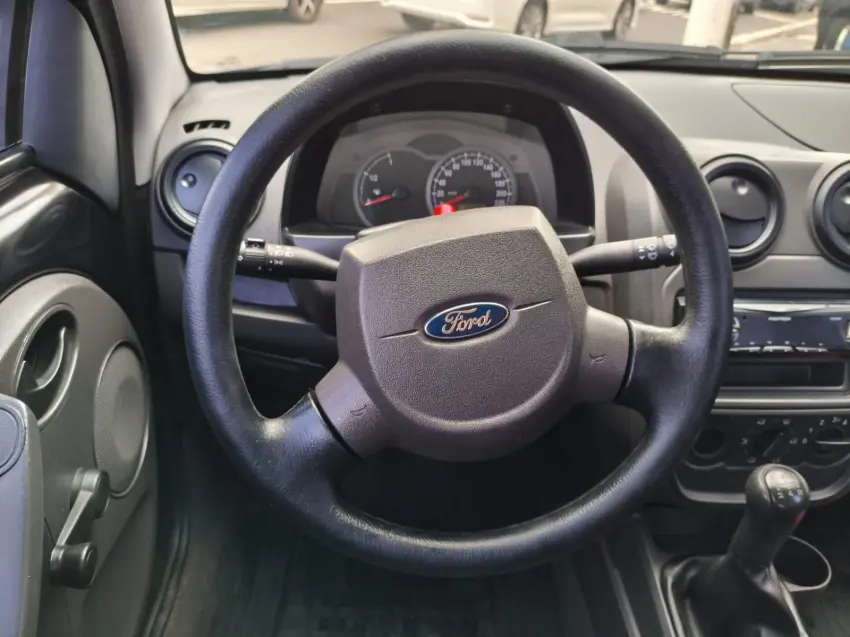 FORD Ka Hatch - Foto