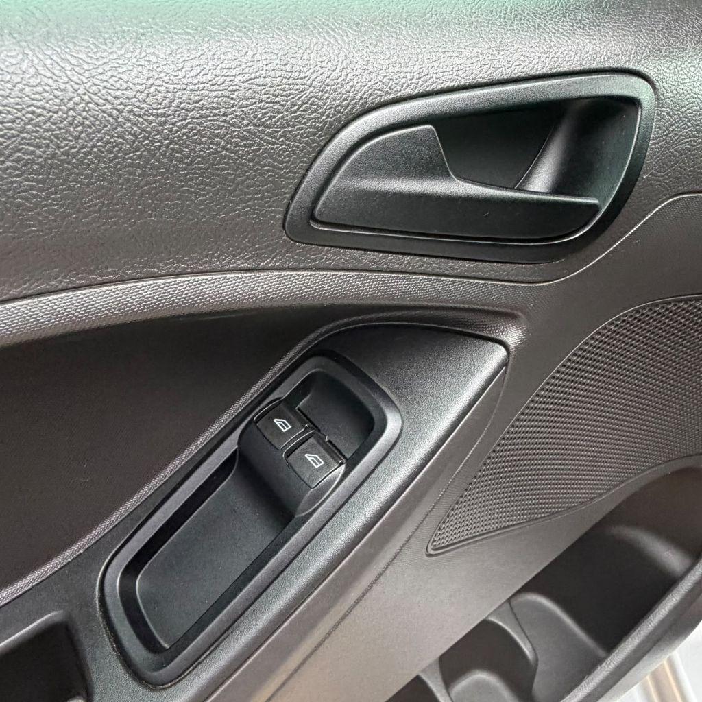 FORD Ka Hatch - Foto