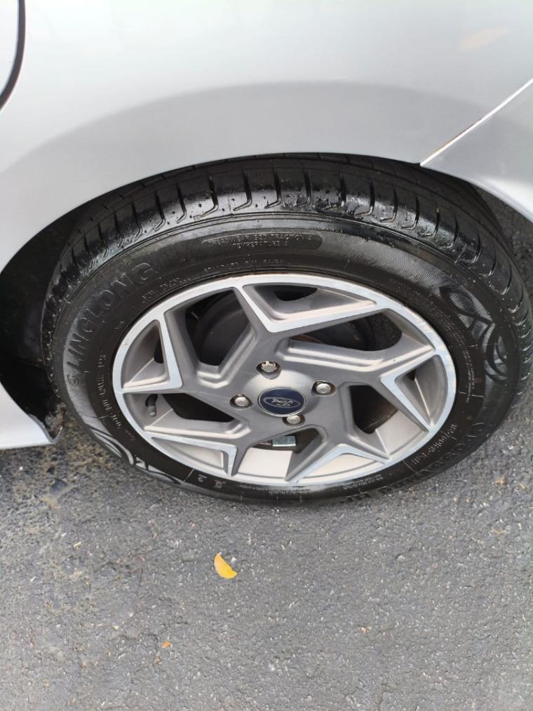 FORD Ka + Sedan - Foto