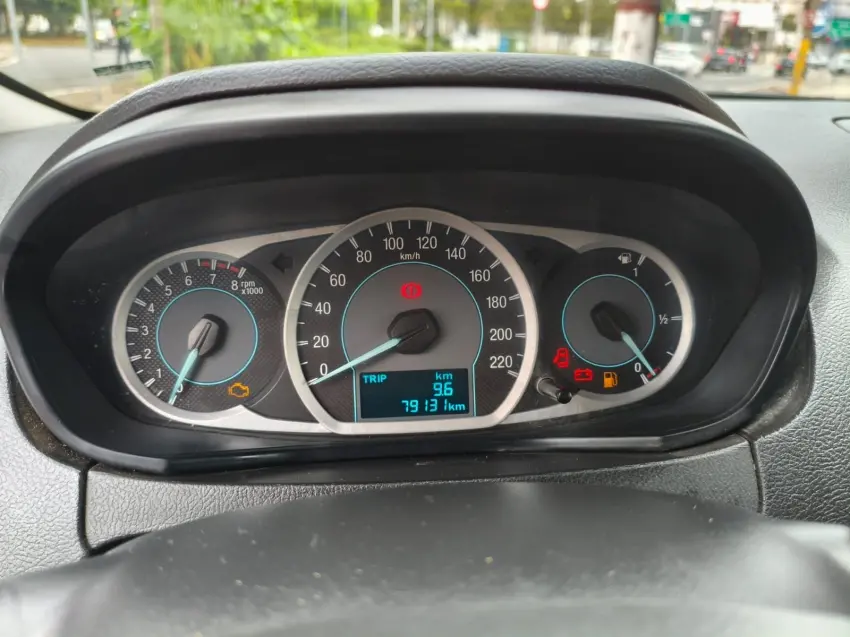 FORD Ka + Sedan - Foto