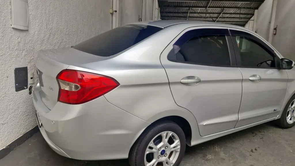 FORD Ka + Sedan - Foto