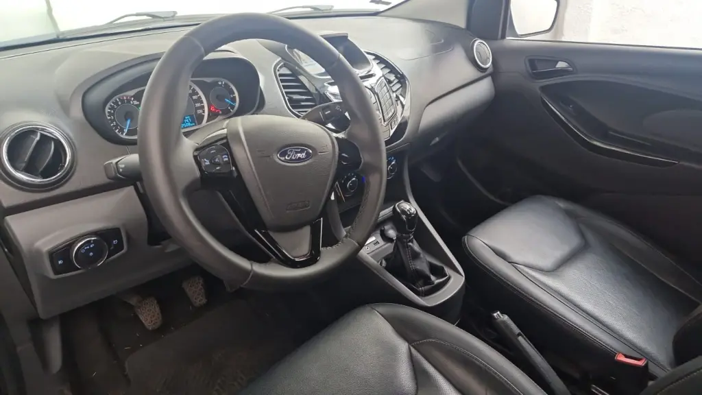 FORD Ka + Sedan - Foto