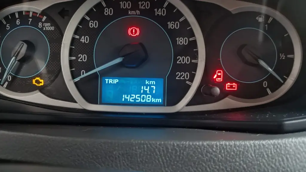 FORD Ka + Sedan - Foto