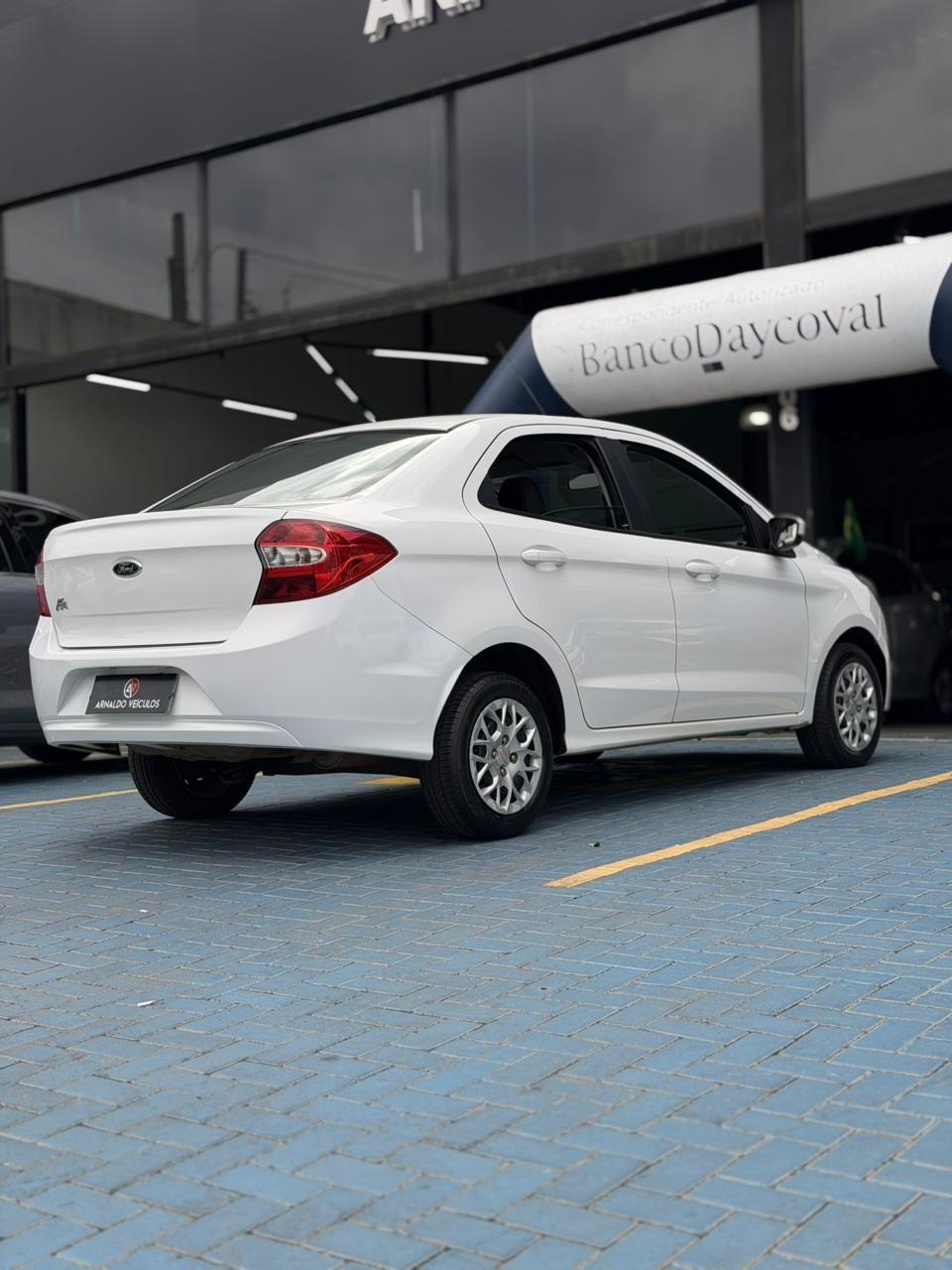 FORD Ka + Sedan - Foto