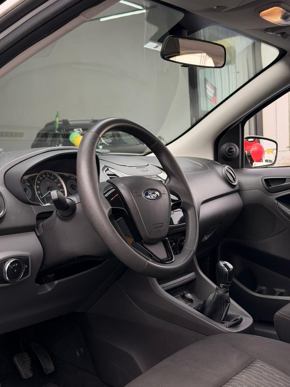 FORD Ka + Sedan - Foto