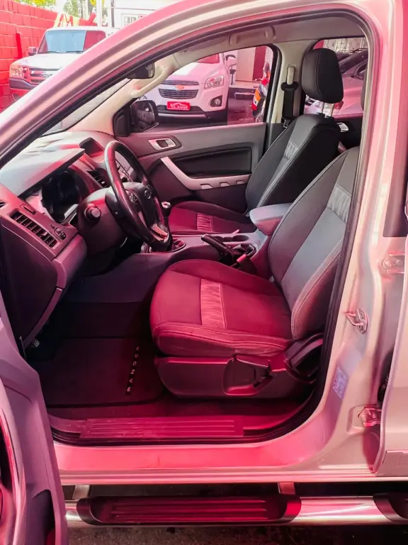 FORD Ranger - Foto