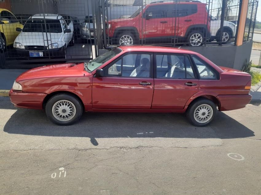 FORD Versailles - Foto