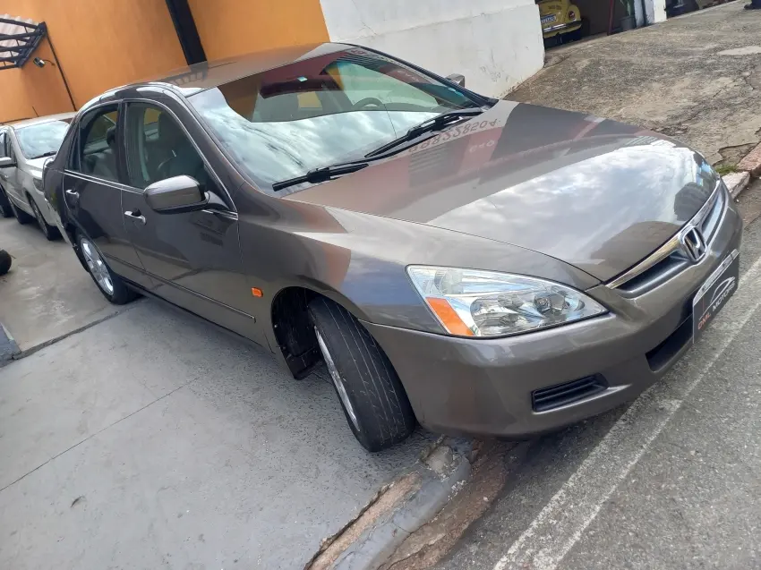 HONDA Accord - Foto