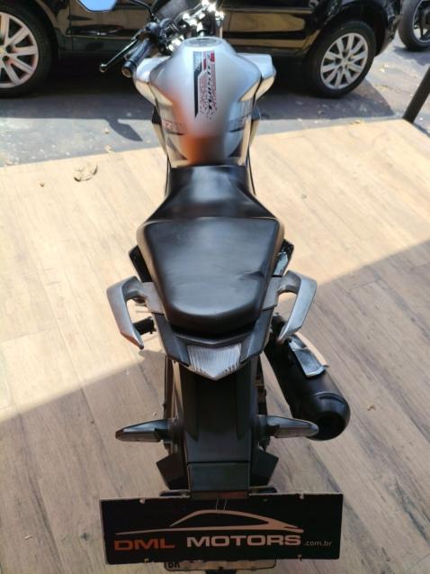 HONDA CB 250 F Twister - Foto