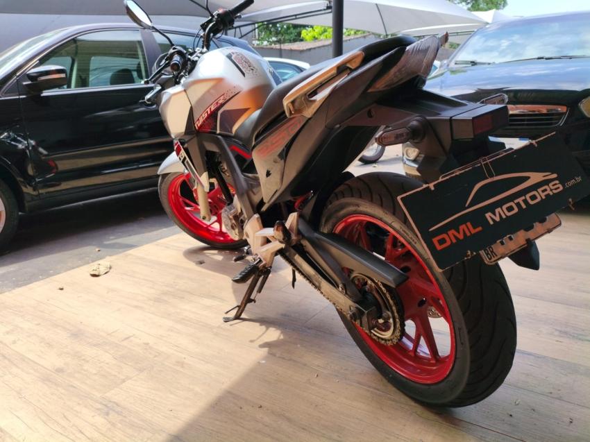 HONDA CB 250 F Twister - Foto