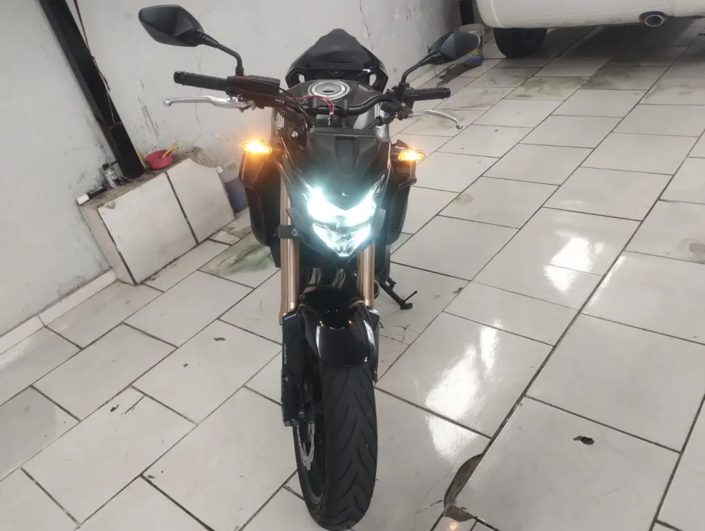 HONDA CB 500 F - Foto