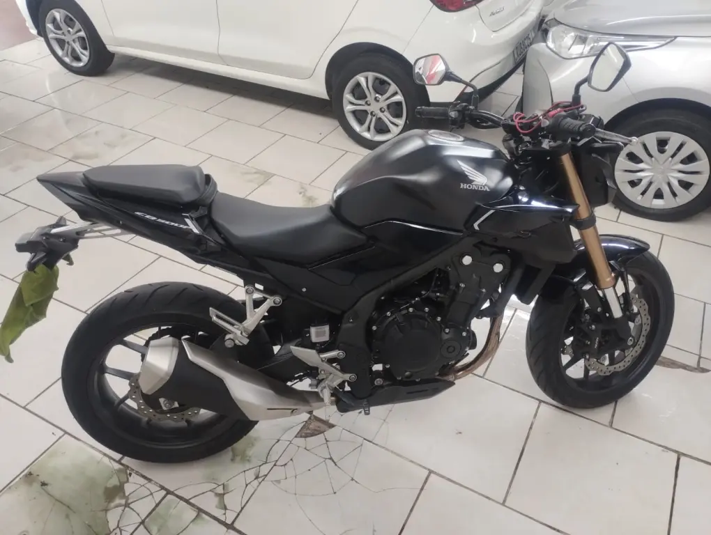 HONDA CB 500 F - Foto