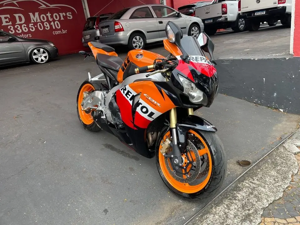 HONDA CBR 1000 RR - Foto