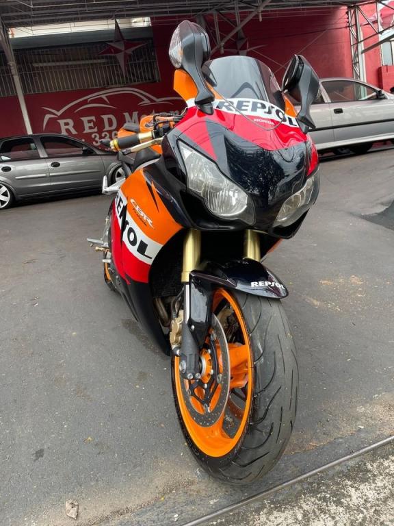 HONDA CBR 1000 RR - Foto