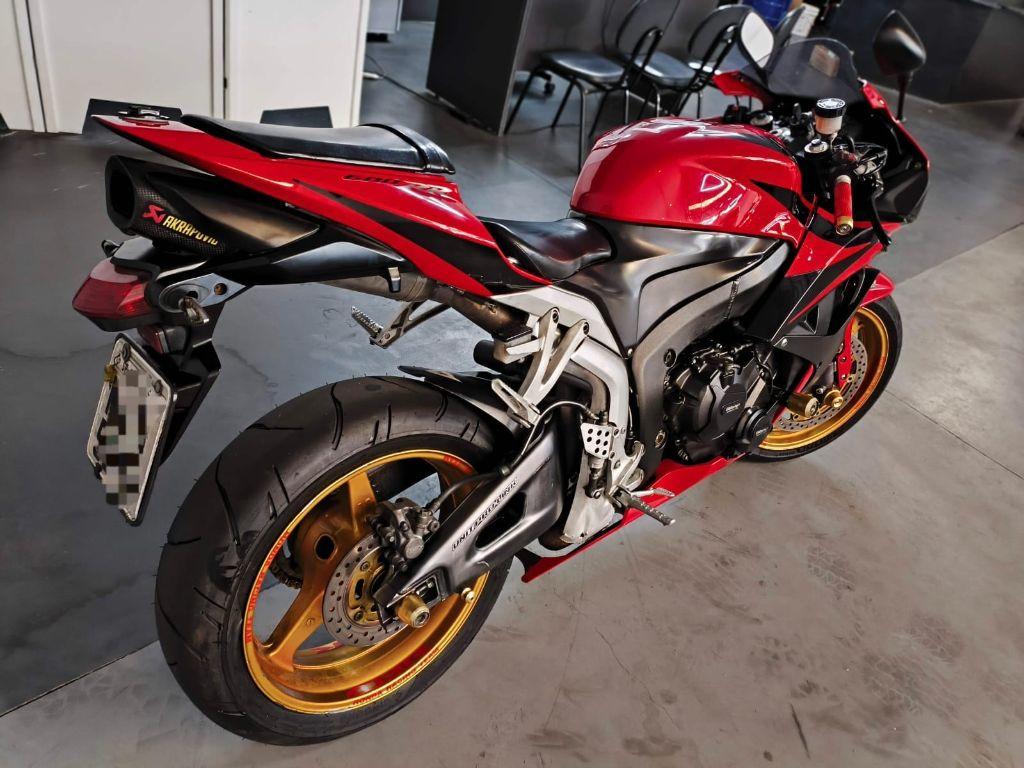 HONDA CBR 600 RR - Foto