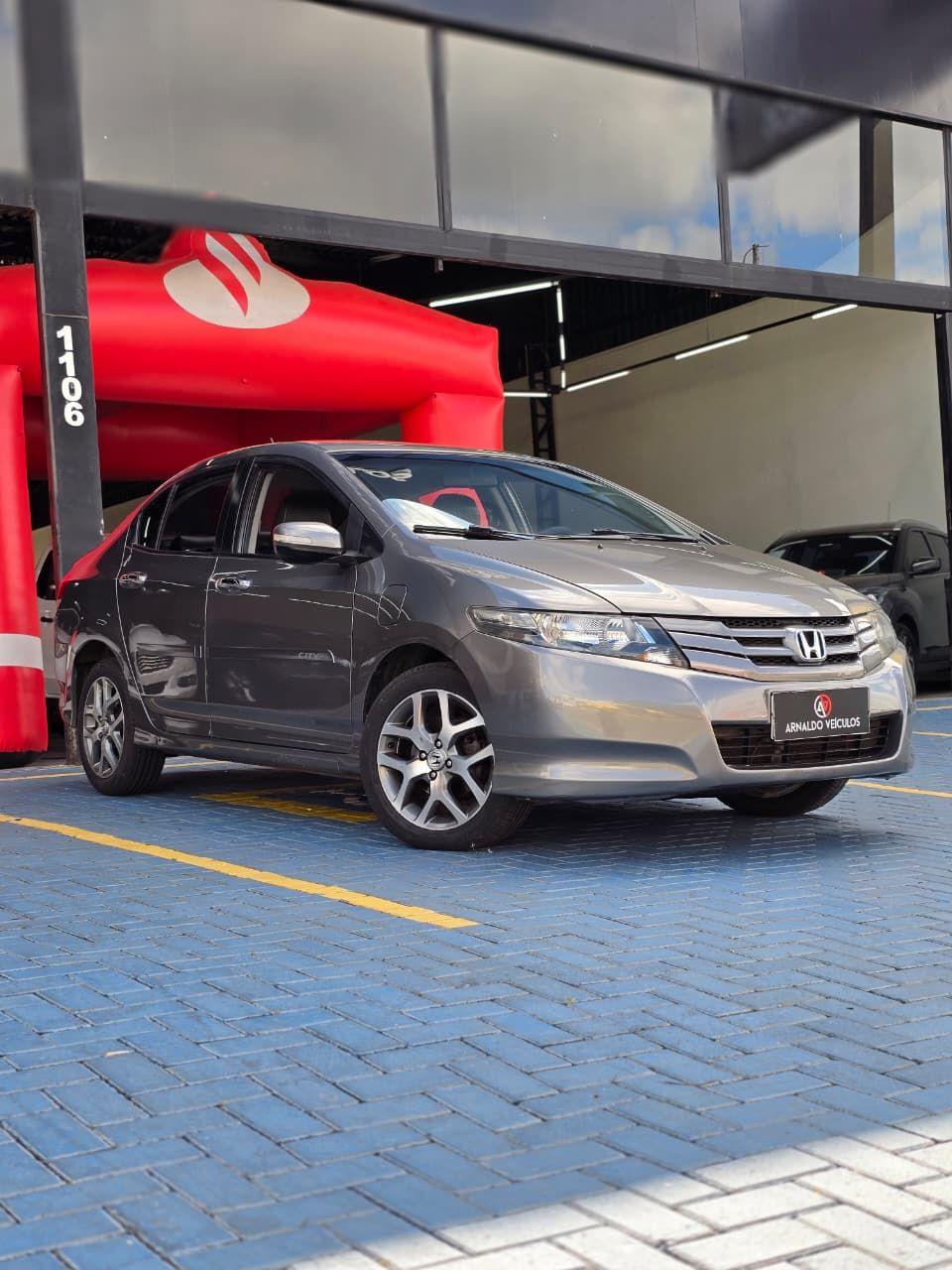 HONDA City Sedan - Foto