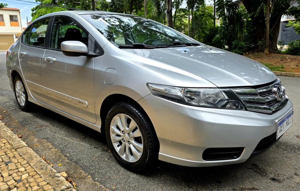 HONDA City Sedan - Foto