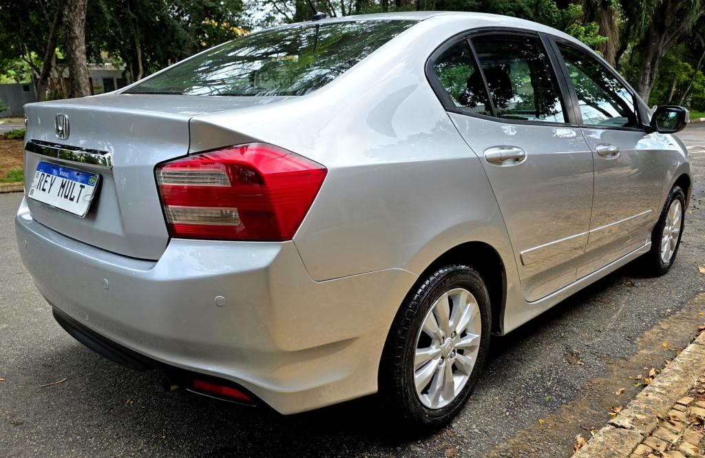 HONDA City Sedan - Foto