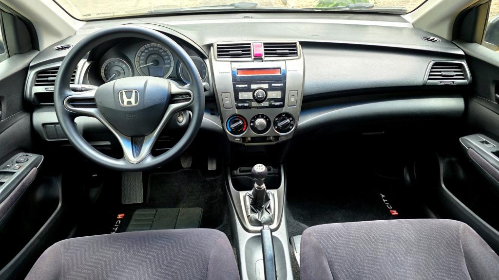 HONDA City Sedan - Foto