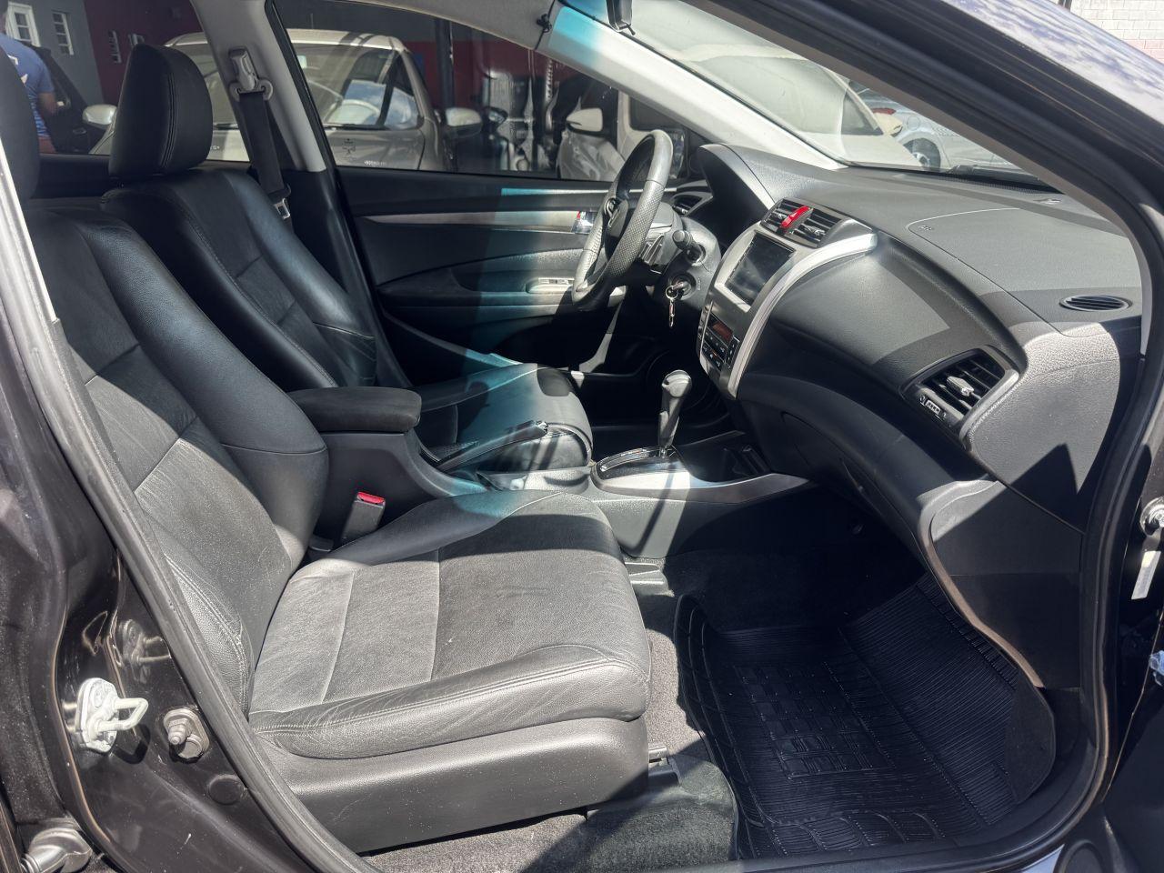 HONDA City Sedan - Foto